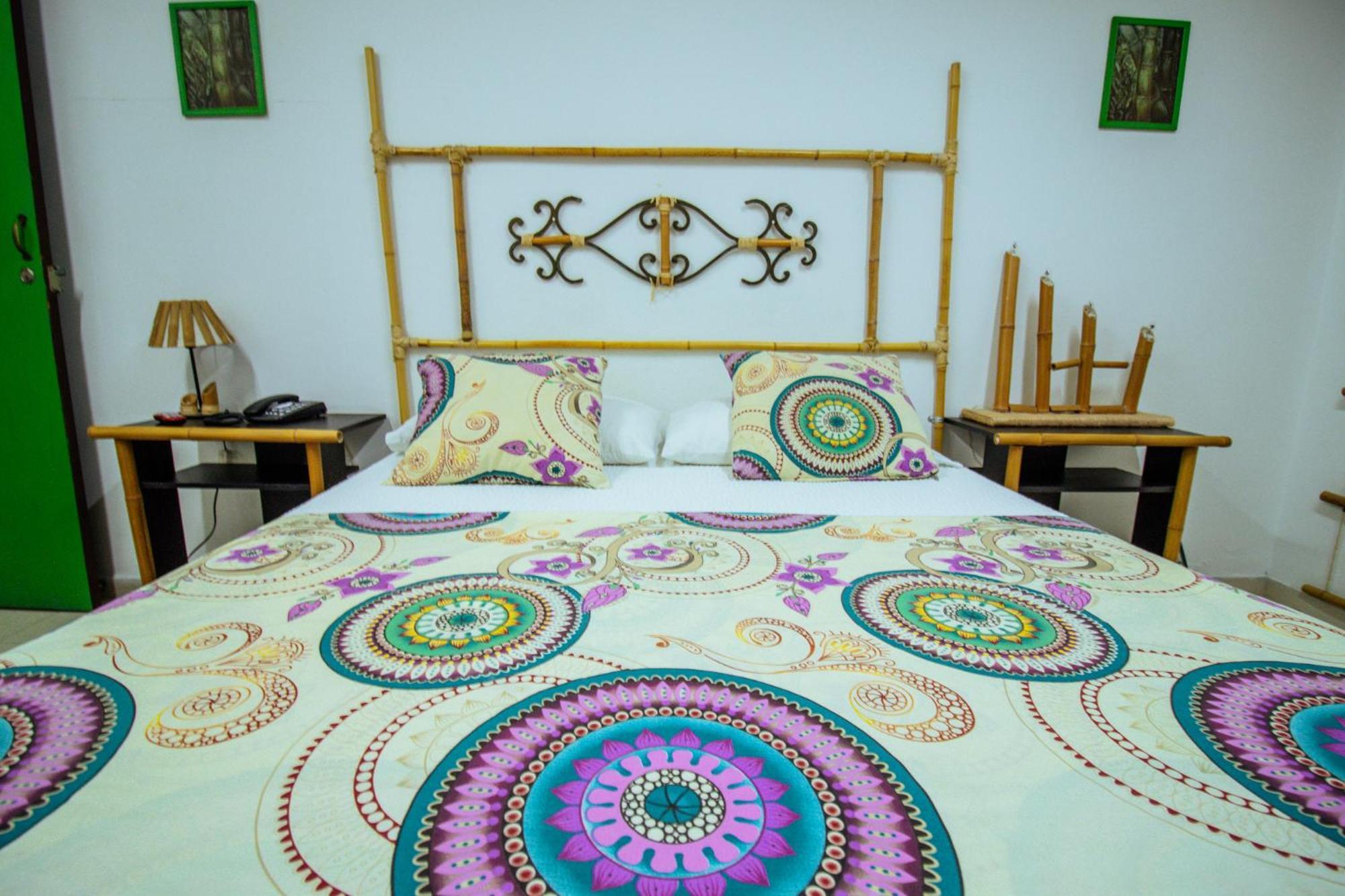 Hotel Zandu Pereira Buitenkant foto