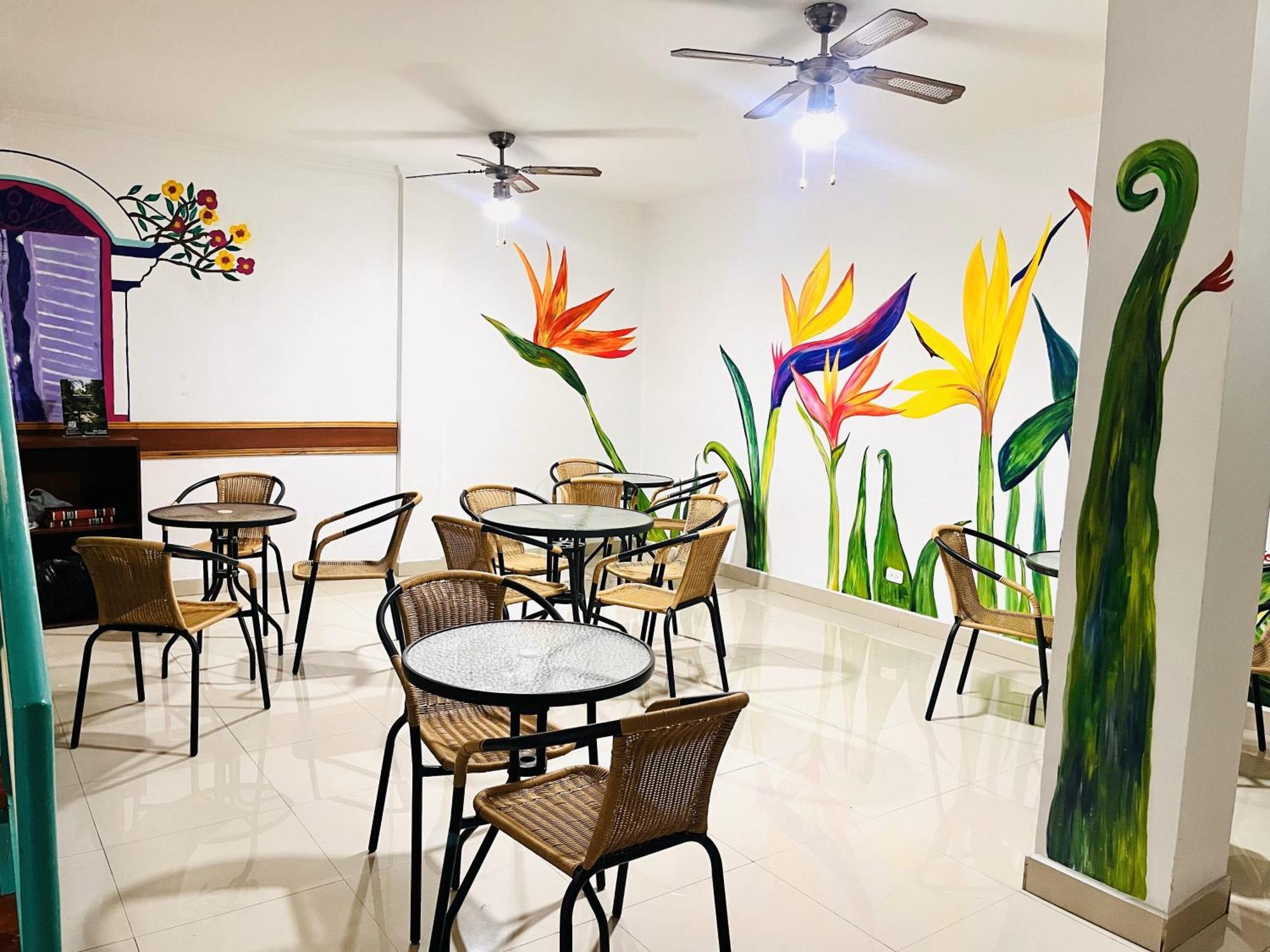 Hotel Zandu Pereira Buitenkant foto