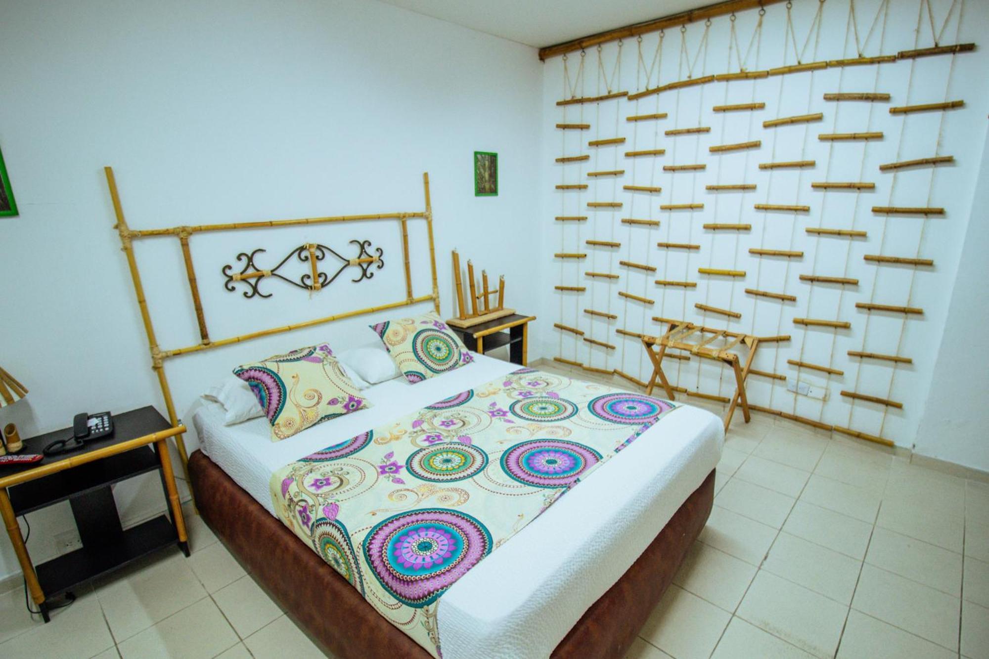 Hotel Zandu Pereira Buitenkant foto