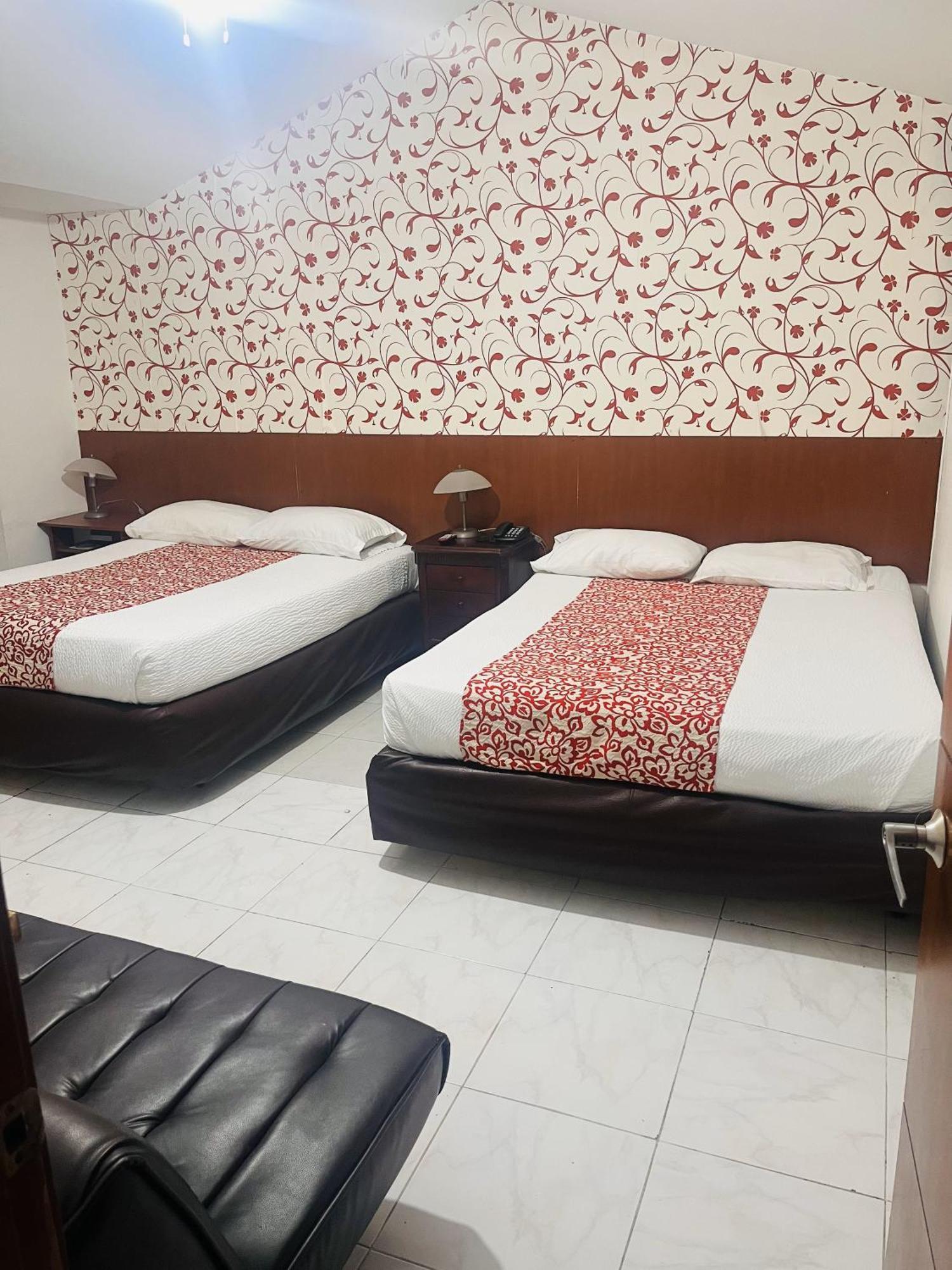 Hotel Zandu Pereira Buitenkant foto