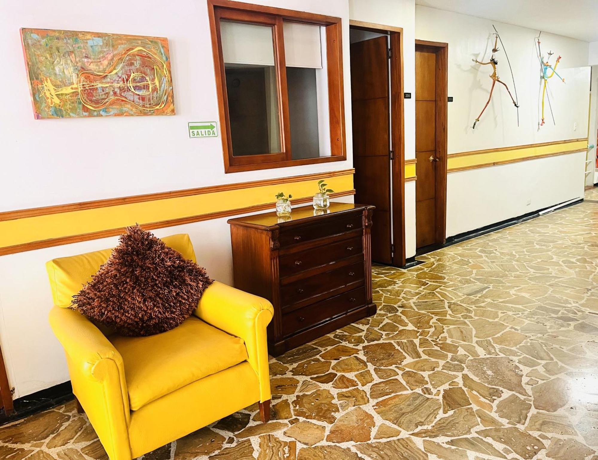 Hotel Zandu Pereira Buitenkant foto