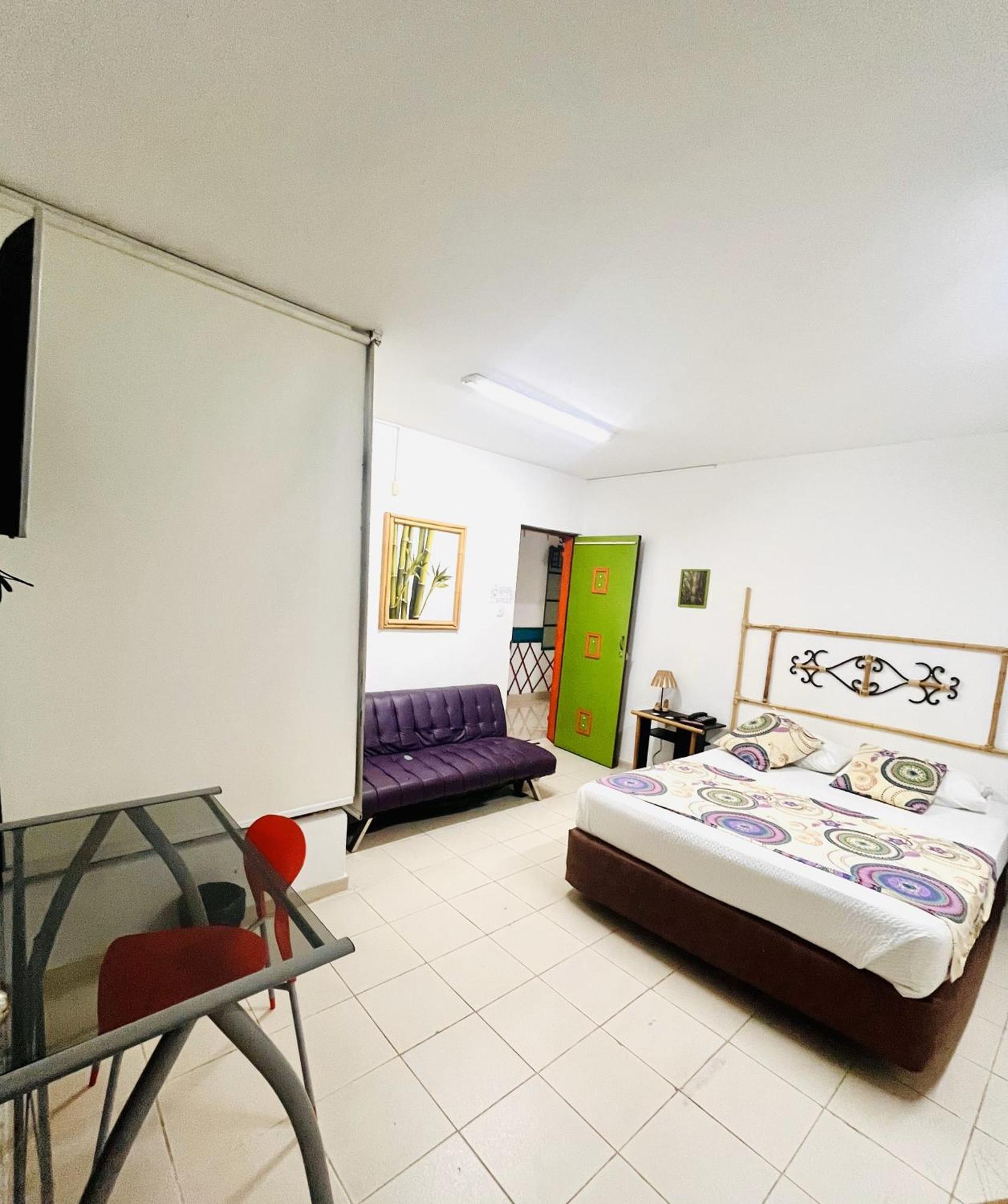 Hotel Zandu Pereira Buitenkant foto