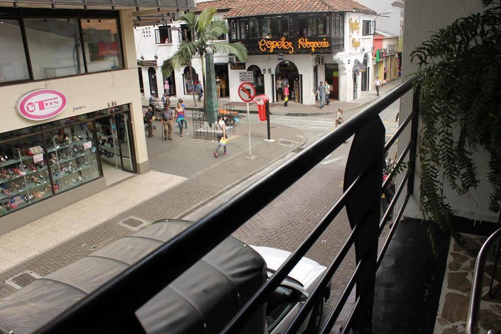 Hotel Zandu Pereira Buitenkant foto
