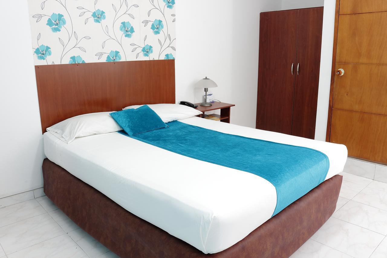 Hotel Zandu Pereira Buitenkant foto