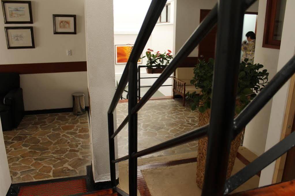 Hotel Zandu Pereira Buitenkant foto